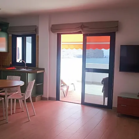 Apartamento ático En Primera Linea De Playa